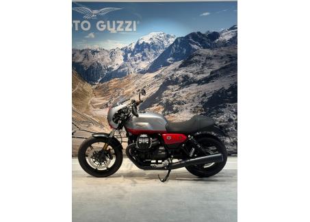MOTO GUZZI - V7 STONE CORSA - Destockage