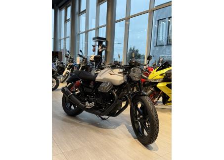 Moto Guzzi V7 Stone TEN - Neuve - Destockage